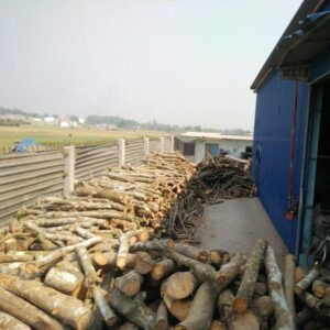 Kho củi cao su số lượng lớn tại Thiên Nhân Phát